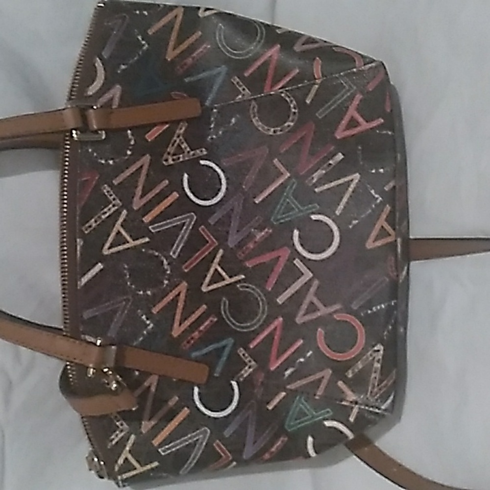 Calvin Klein Bag with Dark Background and Monogram Print (L1) - Picture 9 of 14